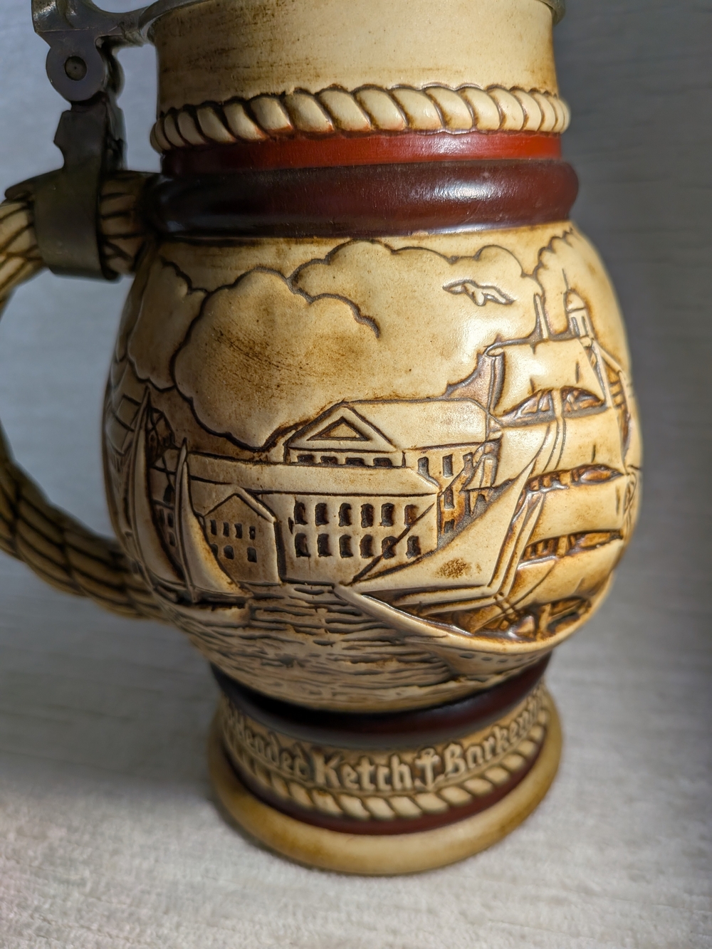 AVON 1977 Ornate Ceramic Beer Stein with Pewter Lid - Tall Ships,Ivory and Brown - Picture 12 of 16